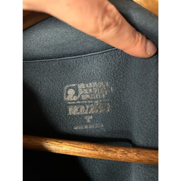 Eastern Mountain Sports Mens XL Navy polertec shirt - Picture 7 of 9